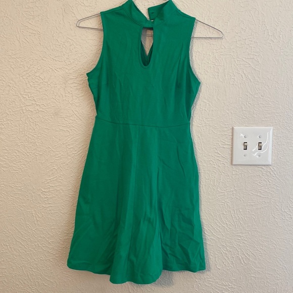 Green New York & Company dress - Picture 4 of 9